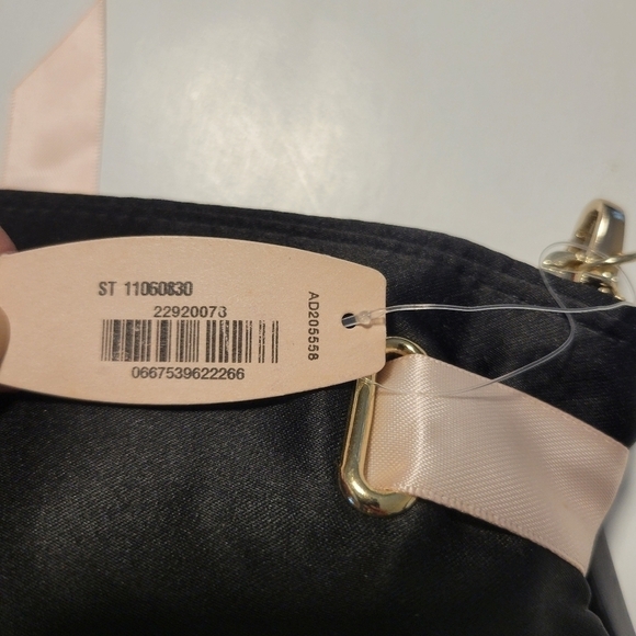 Victoria's Secret NWT Black/pink cosmetic pouch. - Picture 8 of 13